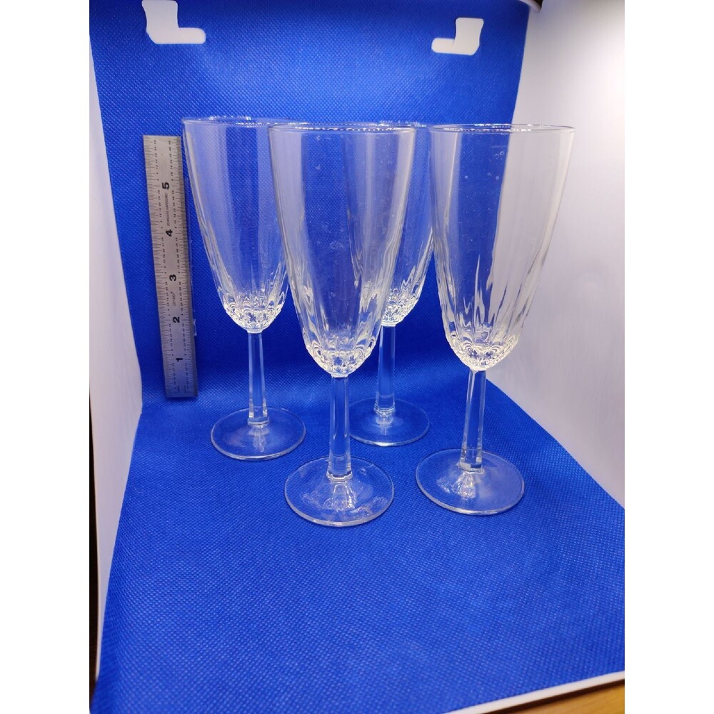 4 Champagne Flutes Wine Glasses